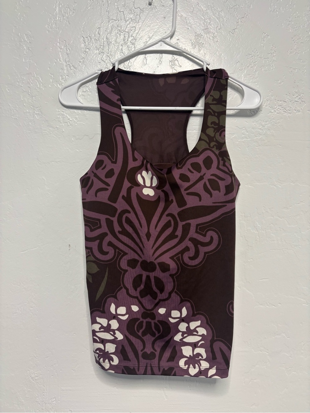 Womens size 36B athleta brand shirt with built in bra, #A1218